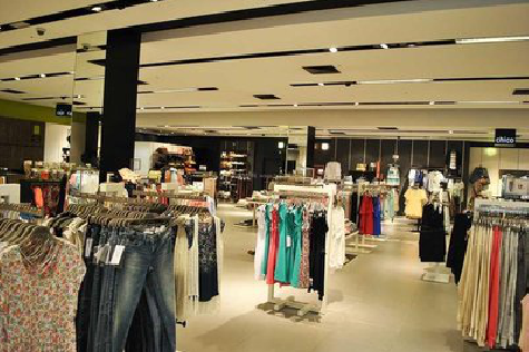 竹山商场里的店面怎么装修？