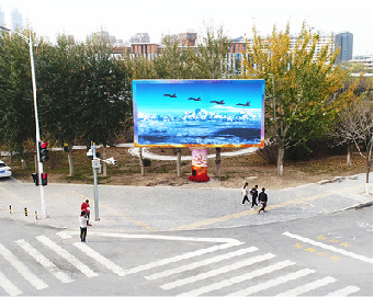 竹山户外大屏广告投放要点。